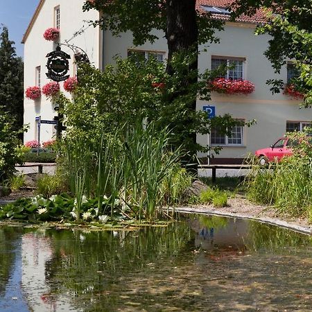 Hotel & Gasthaus Zum Eichenkranz Luckenwalde Dış mekan fotoğraf